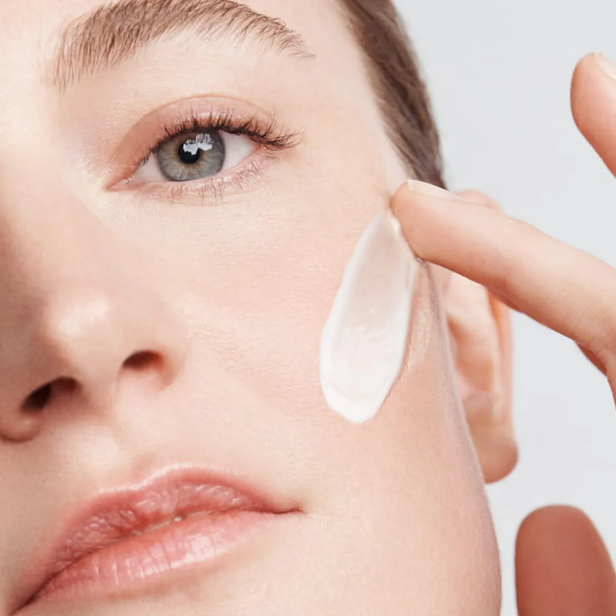 Clarins Soin Spécifique|- Calm-Essentiel - Emulsion Apaisante