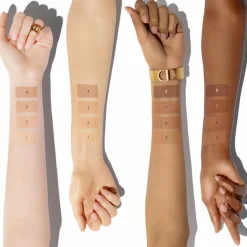 Dior Poudre Soleil|- Forever Natural Bronze - Poudre bronzante bonne mine 95 % de pigments d'origine minérale