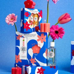 Roger & Gallet Eau Parfumée|- Coffret Gingembre Rouge - Eau Parfumée Bienfaisante 100ml + Bougie Parfumée